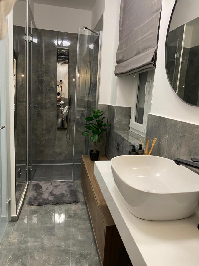 Apartman Tinea Zagabria Esterno foto